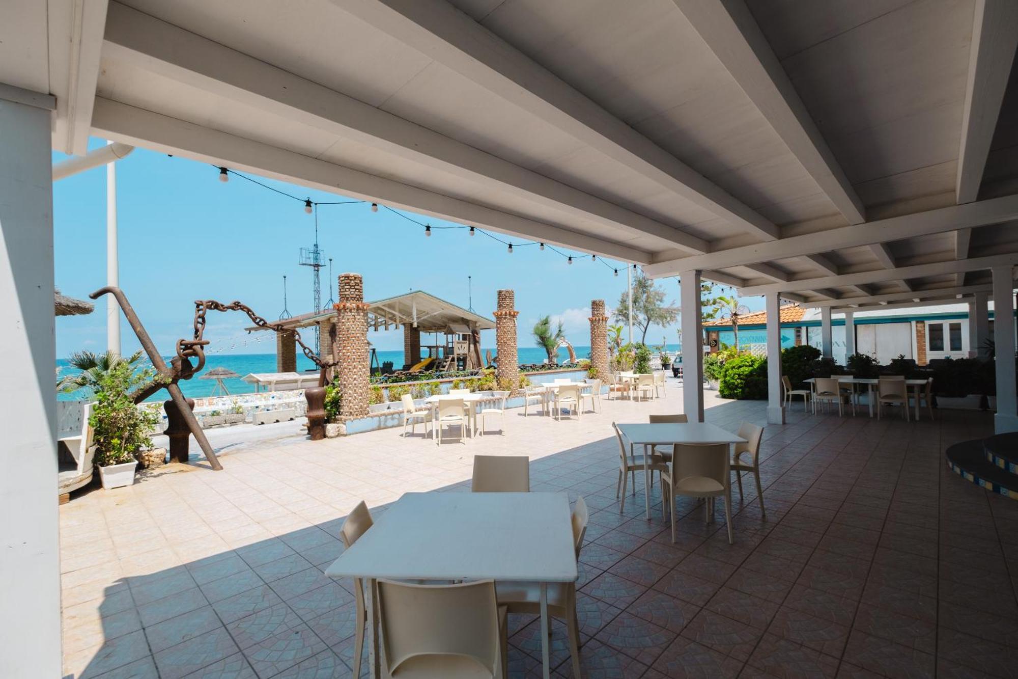 Oasi Azzurra Aparthotel เมสซีนา ภายนอก รูปภาพ
