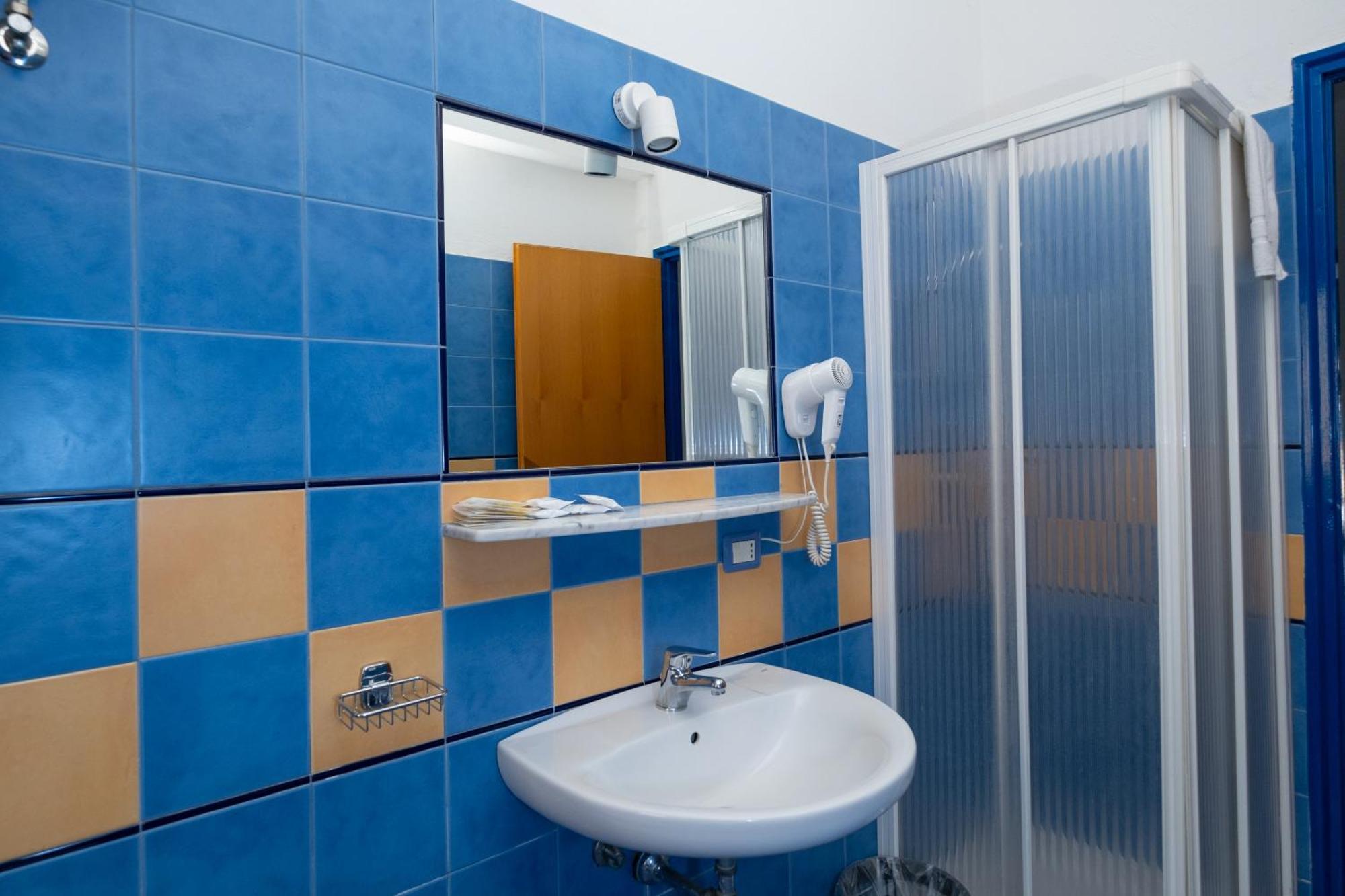 Oasi Azzurra Aparthotel เมสซีนา ภายนอก รูปภาพ