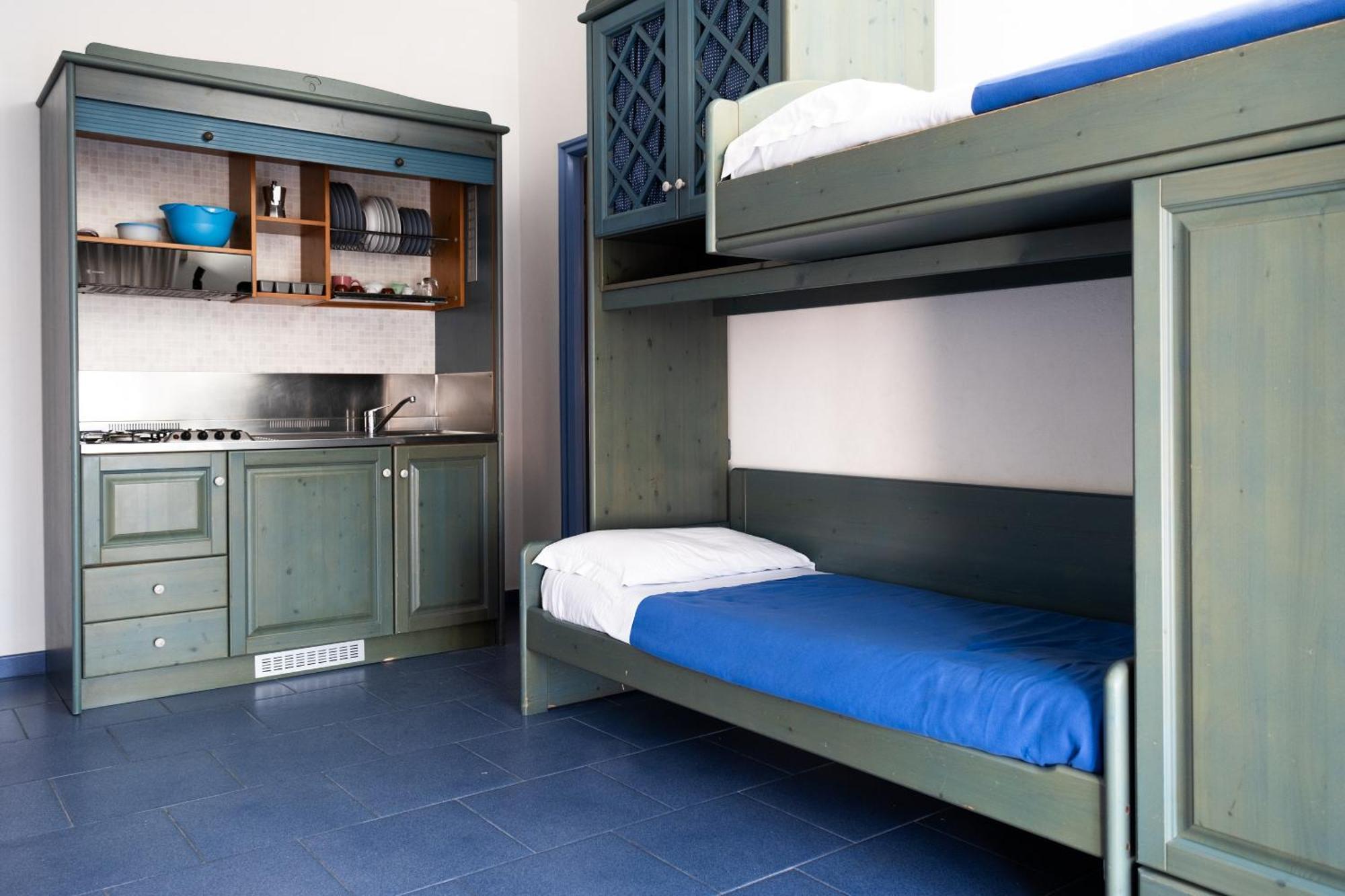 Oasi Azzurra Aparthotel เมสซีนา ภายนอก รูปภาพ