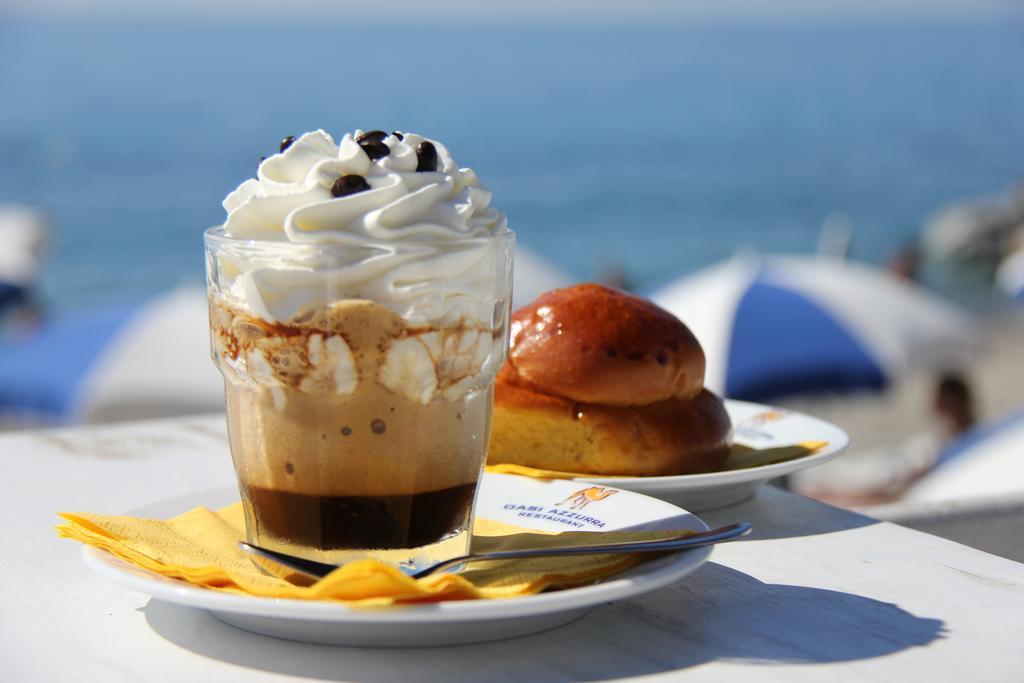 Oasi Azzurra Aparthotel เมสซีนา ภายนอก รูปภาพ